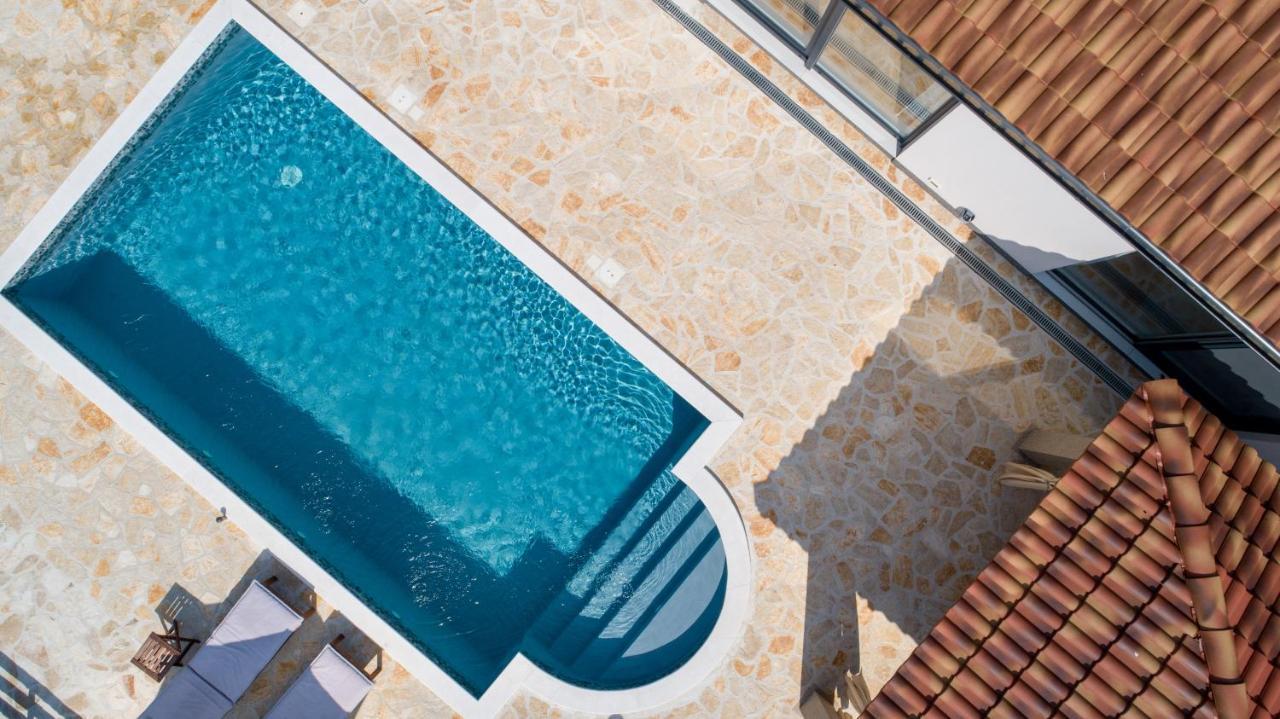 Wonderful Holiday House Bruno With Heated Pool Zadar Exterior foto